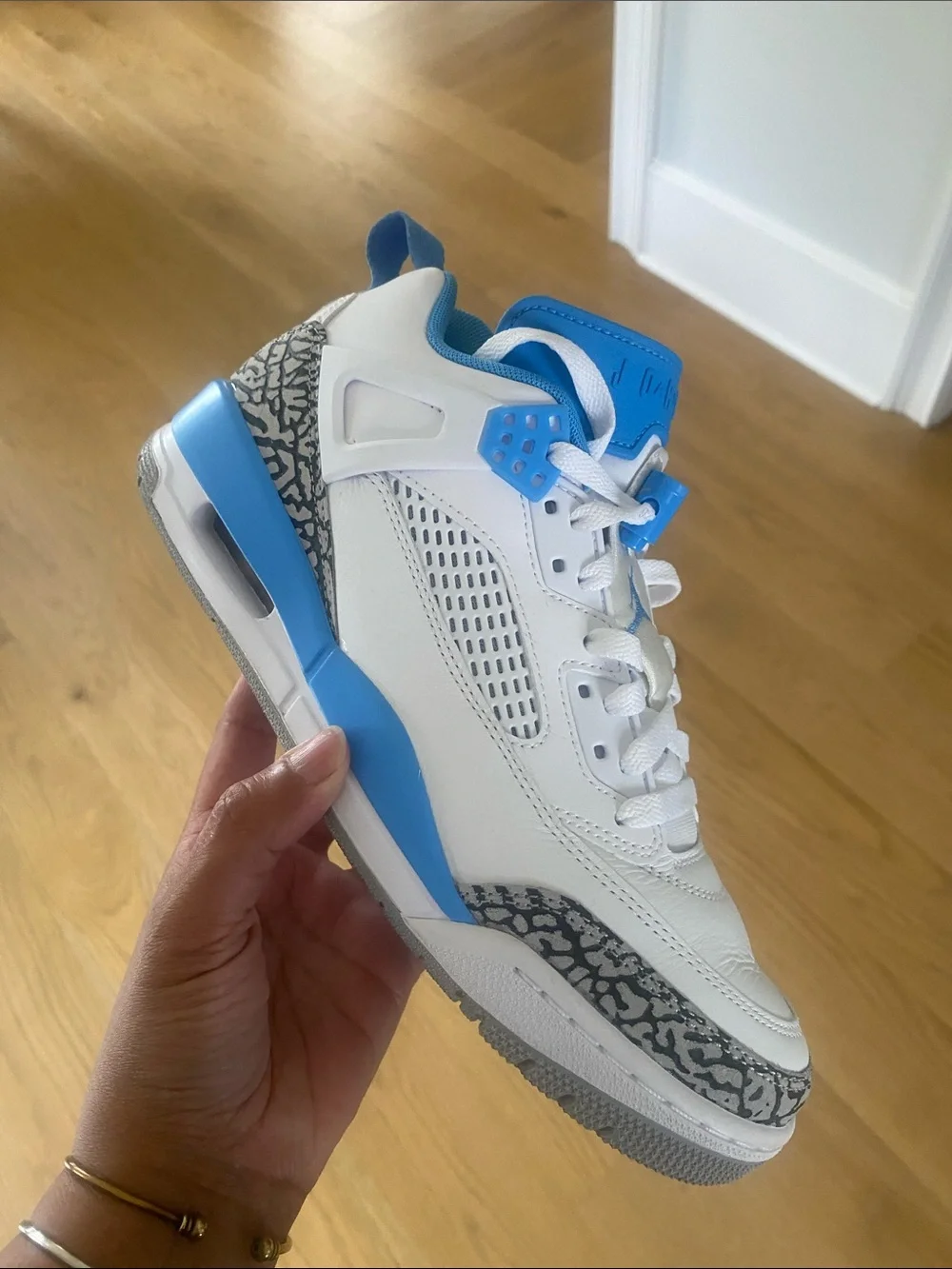 Jordan Spizike Low in White and University Blue